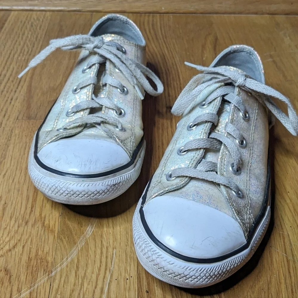 Converse Size 3 Chuck Taylor All‎ Star Iridescent Glitter Low Top Sneaker Shoes